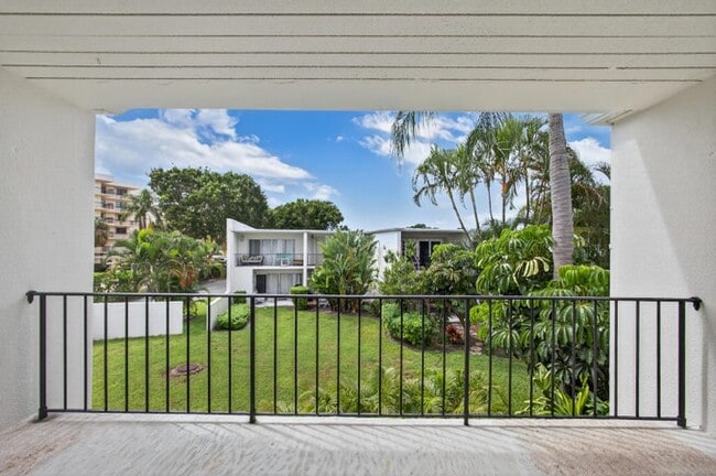 Photo - 382 Golfview Rd