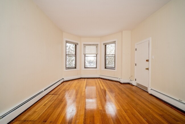Photo - 1728 Beacon St Unit 1