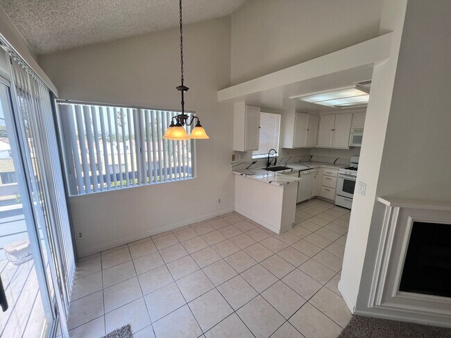 Photo - American Beauty Village Townhome with Loft...