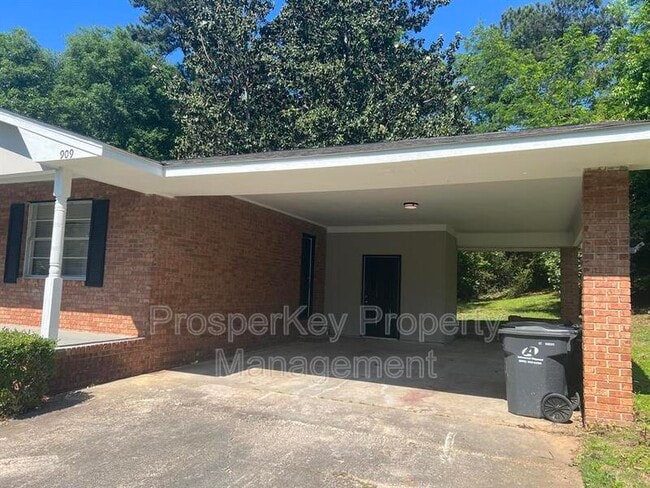 Photo - 909 28th Ave