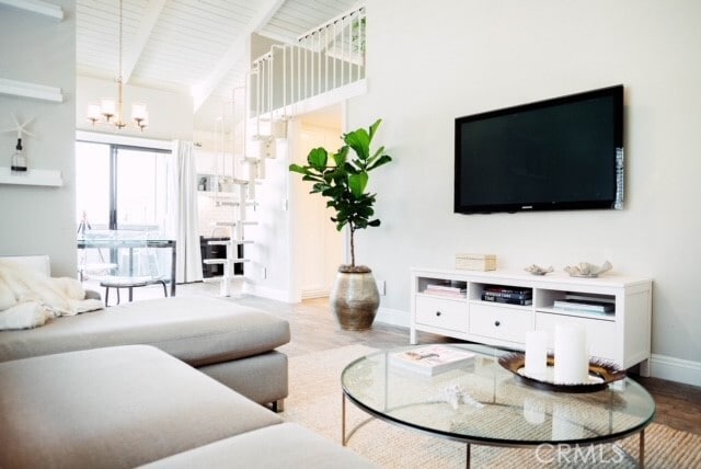 Photo - 707 Heliotrope Ave