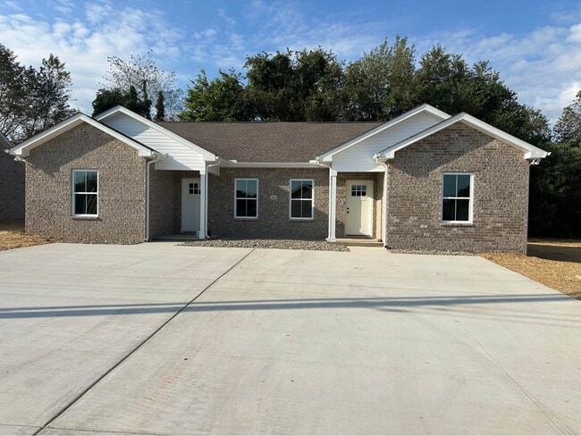 Building Photo - 336 Three Brothers Wy Rental