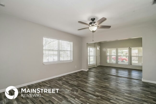 Photo - 52 Community Dr House