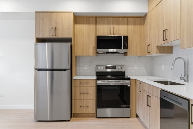 Photo - 4732-4779 79 St NW