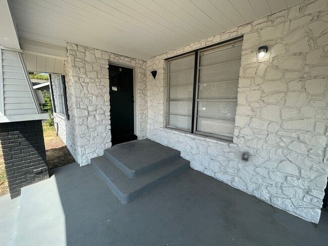 Photo - 1245 Kayton Ave Unidad A