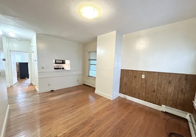 Photo - 96 E Cottage St Unit 1