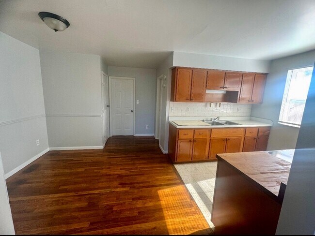 Photo - 2553 W North Bend Rd Unidad 4