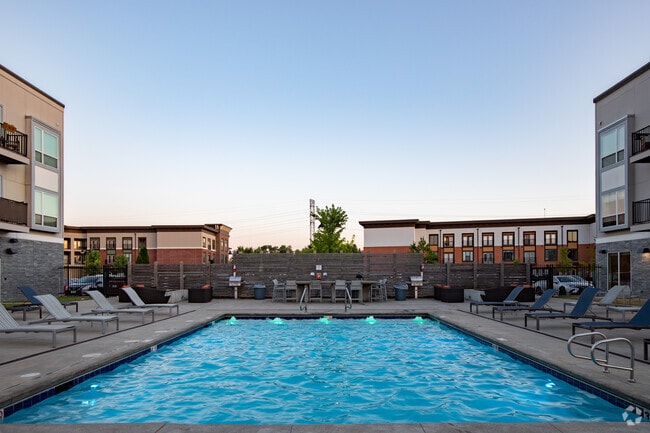 Photo - The Boulevard At Oakley Station