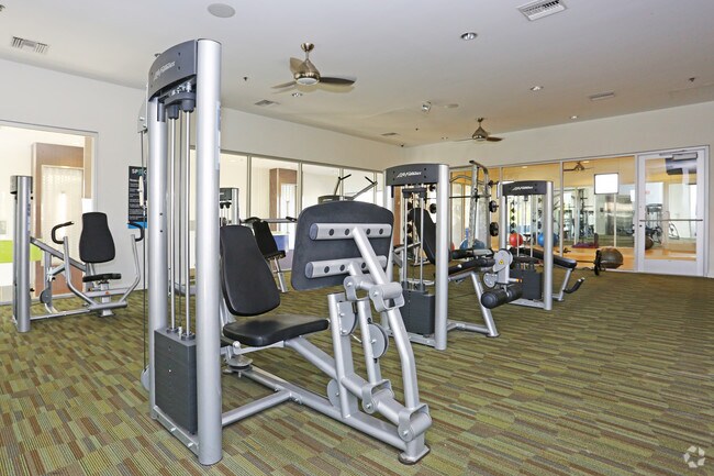 Fitness Center - Avora