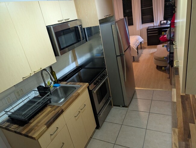 Photo - Ainahau Gardens - Fully Furnished Studio