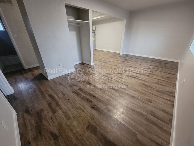 Photo - 132 W Shoshone St Unit B