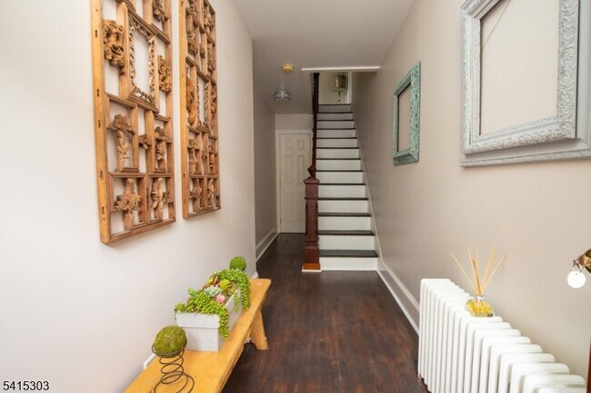 Photo - 17 N Franklin St Unit B