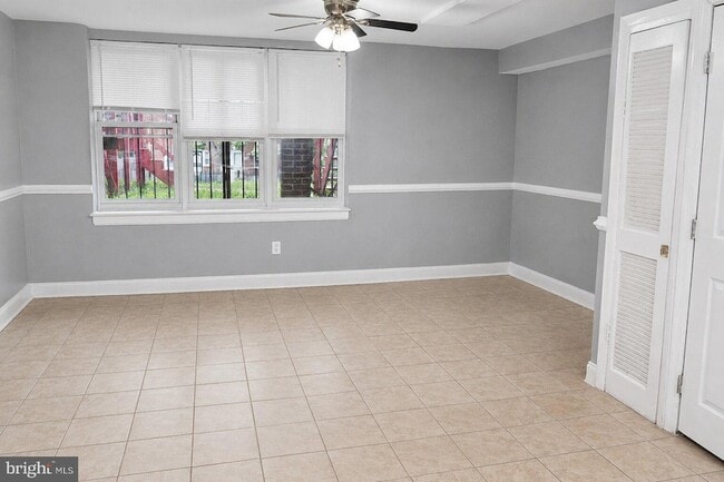 Photo - 63 Galveston Pl SW Unidad B