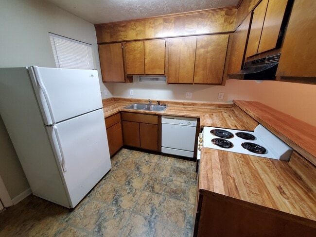 Photo - 1725 Marion Ave