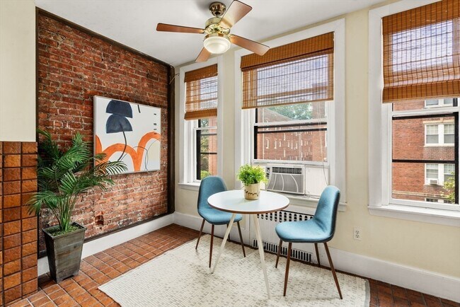 Photo - 37 Saint Paul St Unidad 3