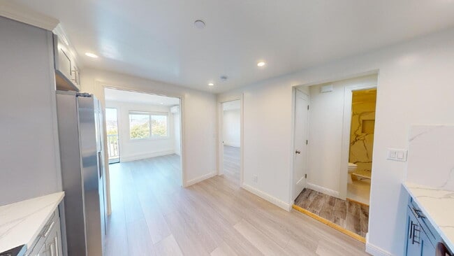 Photo - "Charming Urban Retreat: Cozy 1-Bedroom Haven in Daly City!"