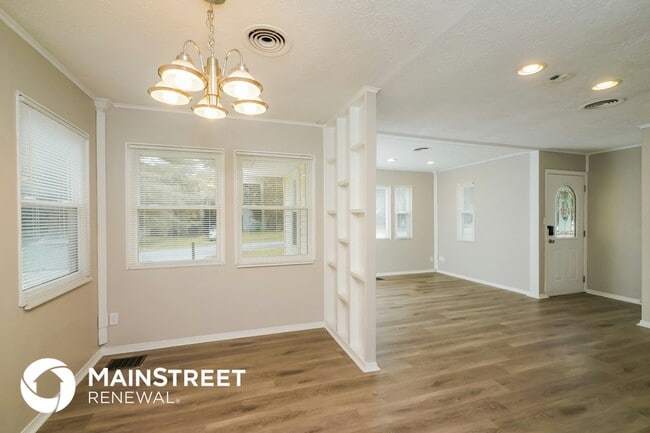 Photo - 279 Granvil Dr