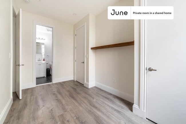 Room in Shared 2 bed/1 bath home in Greenpoint