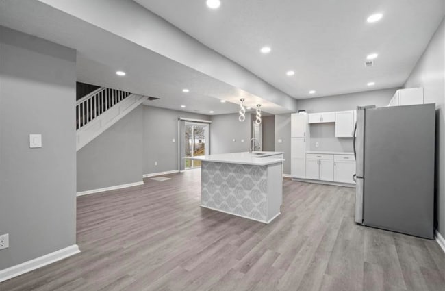 Photo - 846 N Parker Ave