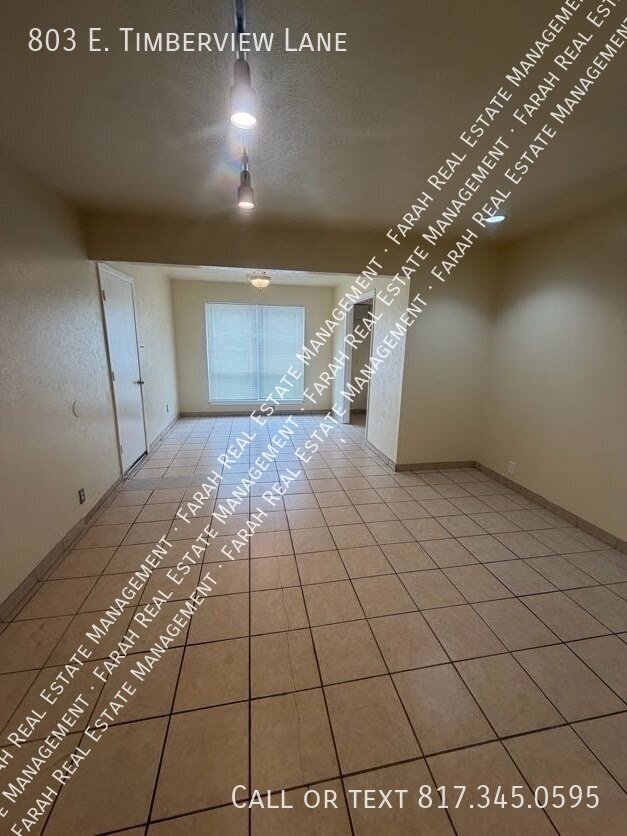 Photo - 803 E Timberview Ln