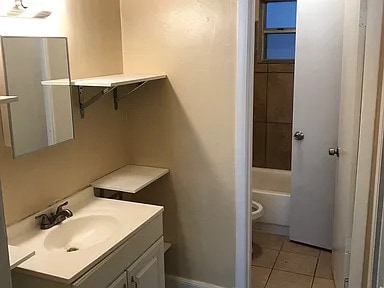 Photo - 13725 NE 3rd Ct