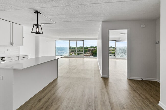 Photo - 1770 1st St Unit 703