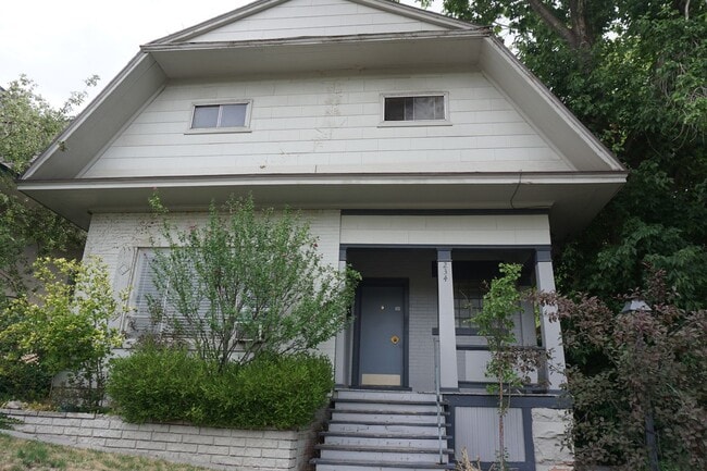 Building Photo - 234 F. Street East Unit #1