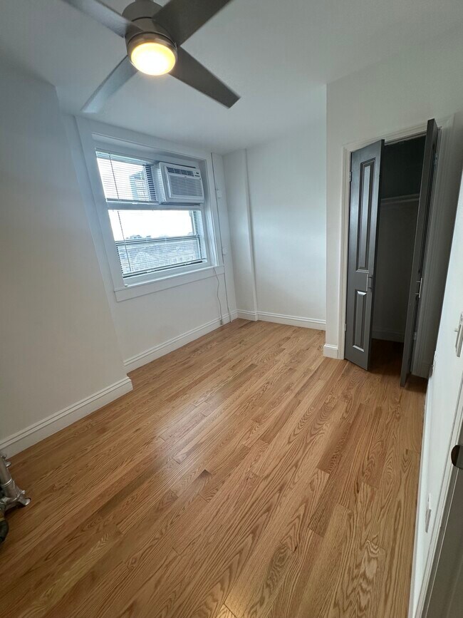 55 Hemenway St