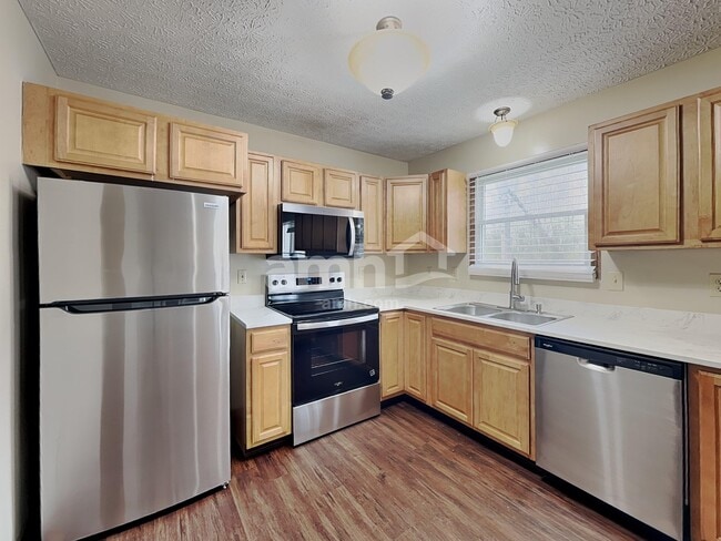 Photo - 2356 Maribeth Pl