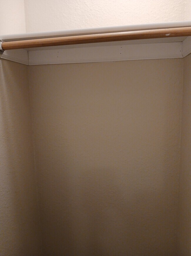 Photo - 606 W College St