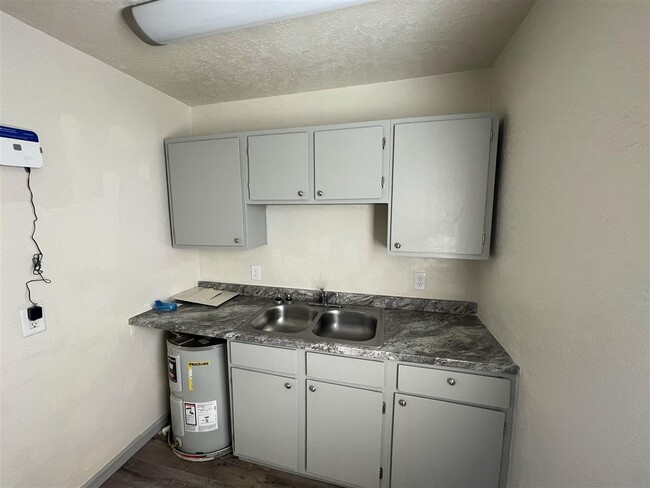 Photo - 307 SW 19th St