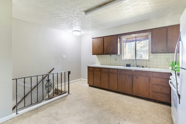 Photo - 4201 Cottage Grove Rd