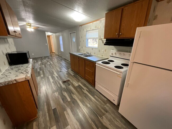 Photo - Singlewide in the country