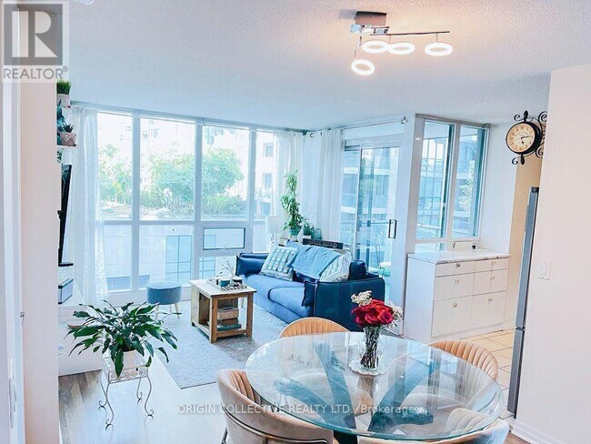 Photo - 12 Yonge St Unit 602