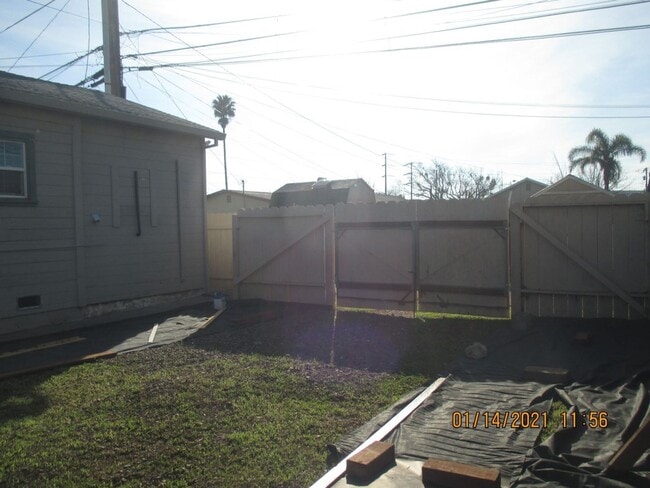 Photo - 717-727b Unit 721