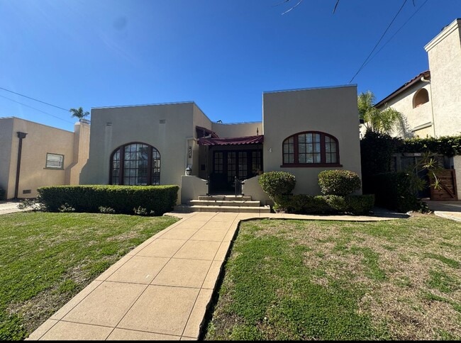 Building Photo - MUST SEE! 4BD 3BA HOME IN MISSION HILLS! CALL TODAY!