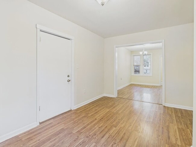 2400 Barton Ave