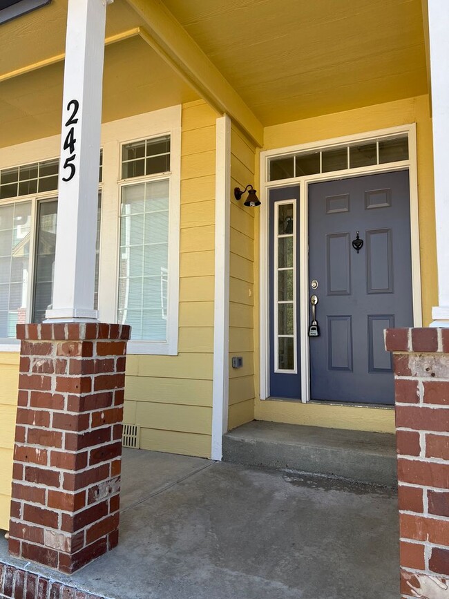 Photo - Updated 2B/2.5B In Summit at Rock Creek Community