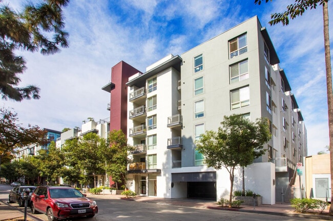 Living at NoHo apartments — community photo