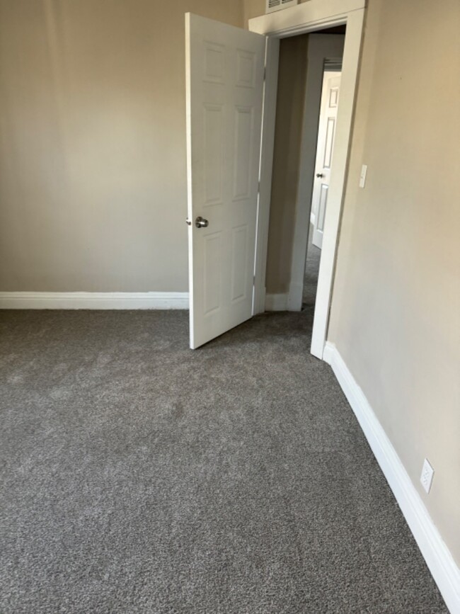 Photo - Charming 3-Bedroom Home with Modern Upgrad...