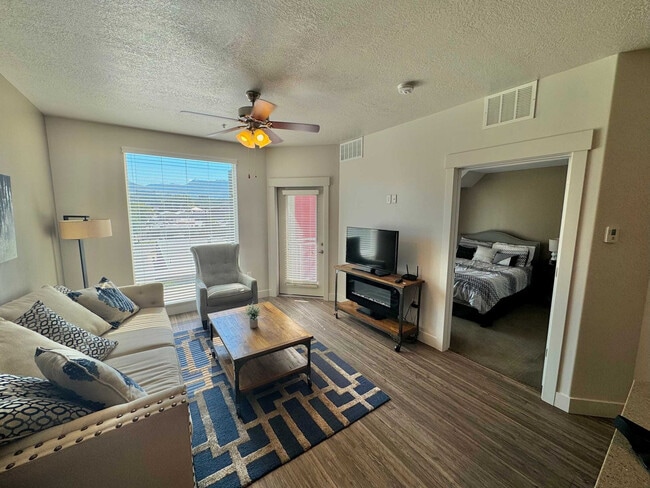 Photo - 460 E 400 S Unit ID1389265P