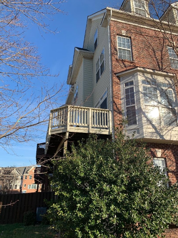 Building Photo - 602 Battery Terrace NE