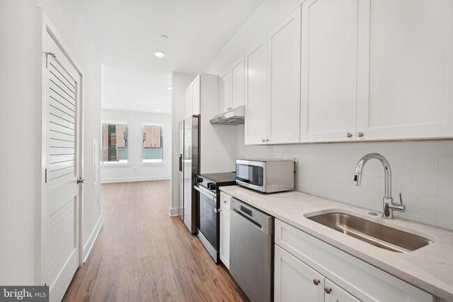 Photo - 2101 Washington Ave Unit 343