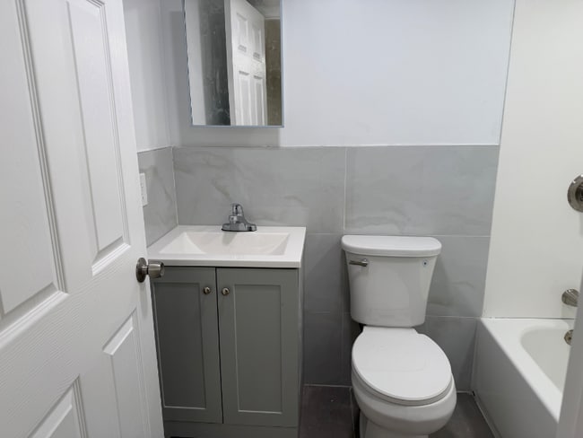 Photo - 6 Depot Hill Rd