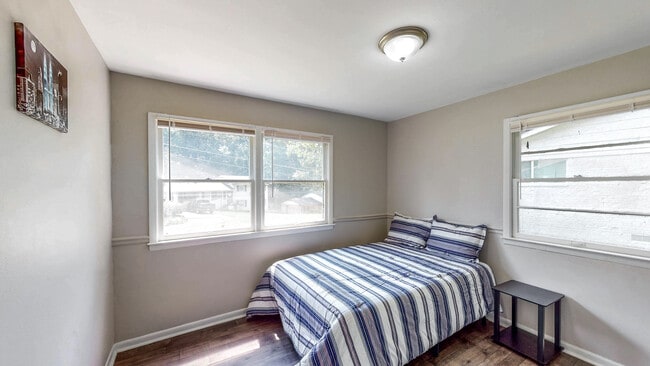Building Photo - 160 Kittrell Dr SW Rental