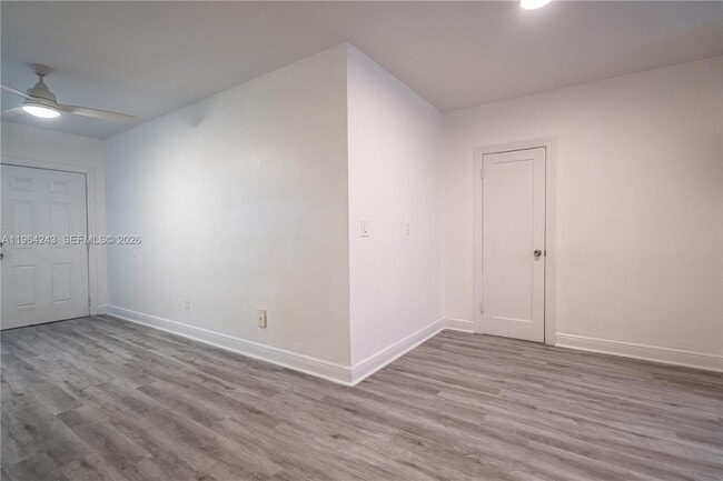 Photo - 7325 Carlyle Ave Unit 9