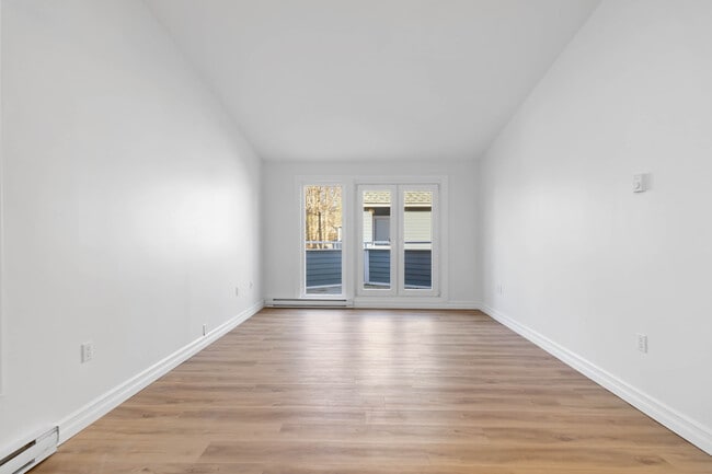 Photo - TWO BEDROOM APARTMENT AVAILABLE IN THE HEART OF DARTMOUTH Unit 705