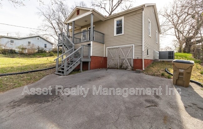 Photo - 218 W Columbia Ave