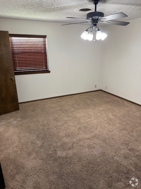 Building Photo - 1344 Meadow Ln Rental