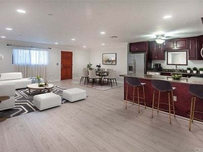 Photo - 5264 Satsuma Ave Unit 9